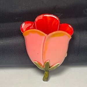 Vintage enamel tulip pouch pin.